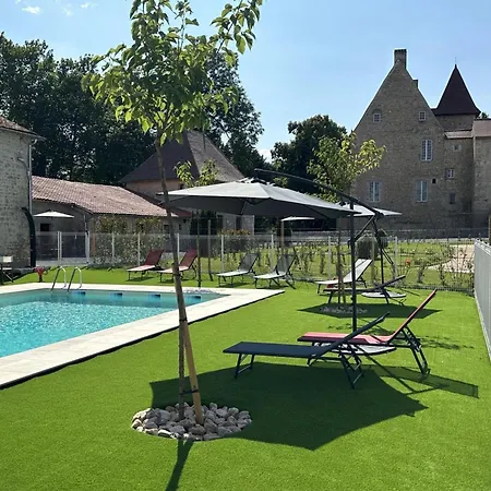 Sejour Inoubliable Au Coeur D'un Chateau Medieval Avec Piscine Et Activites En Famille - Fr-1-489-503 Holiday home